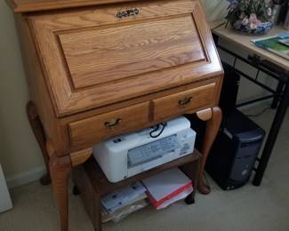 Pretty slant top desk