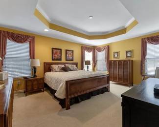 Complete king bedroom suite by Thomasville