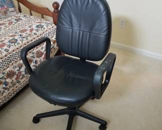 Executive office chair