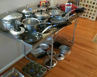 Pots, pans and cookware