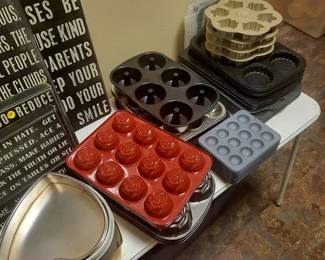 Baking tins and molds