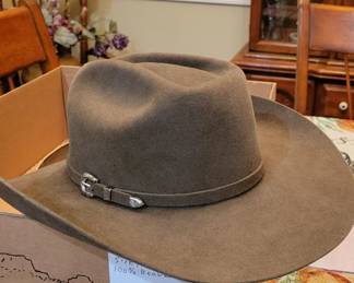 Custom Made Steston - 100% Beaver (like new)