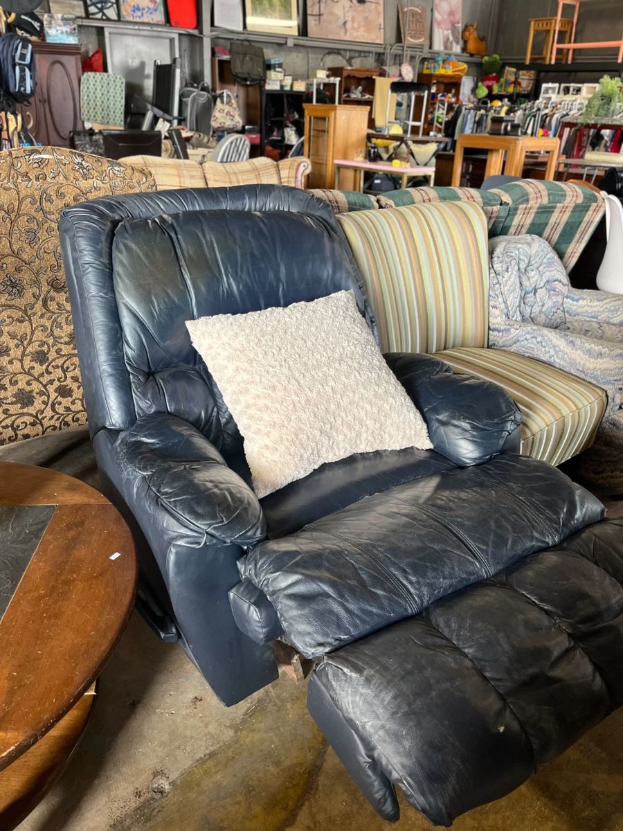 Weekly Estate Sale for Furniture in San Antonio, TX starts on 12/28/2023