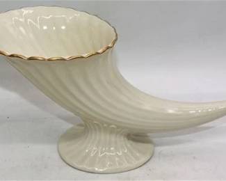 Lot 018   3 Bid(s)
Lenox porcelain cornucopia