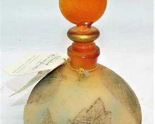 Lot 076   3 Bid(s)
Perfume bottle Quiet Comforts