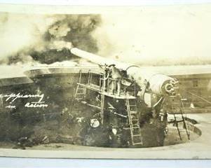 Lot 095   0 Bid(s)
VTG Military Cannon Ship firing