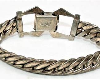 Lot 045   5 Bid(s)
Pegasus CORO bracelet