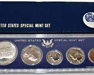 Lot 069   14 Bid(s)
1967 Coin Mint set