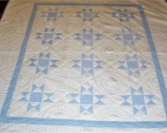 Lot 021   10 Bid(s)
Blue & white quilt Ohio Star