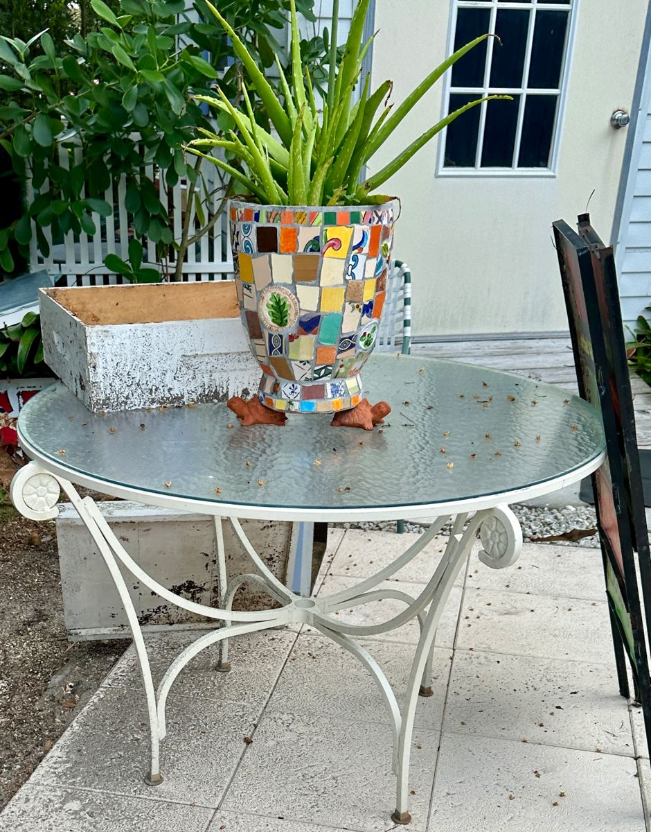 Estate/Patio Sale Olde Naples starts on 1/5/2024