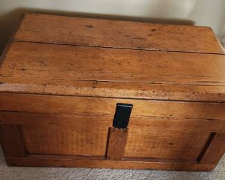 Small Vintage Wood Chest 