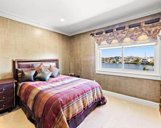 -Queen Sized Croc Embossed Bed                                               -Croc&nbsp;Embossed Chest
