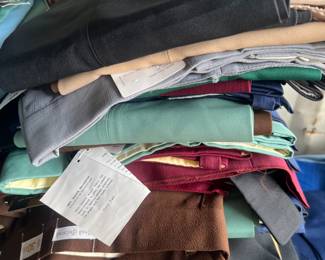 Deadstock 1970s Mens BELLS Galore! 