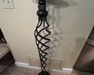 Metal Spiral Stand