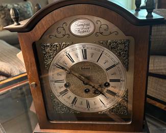 Mantle Clock, in working condition