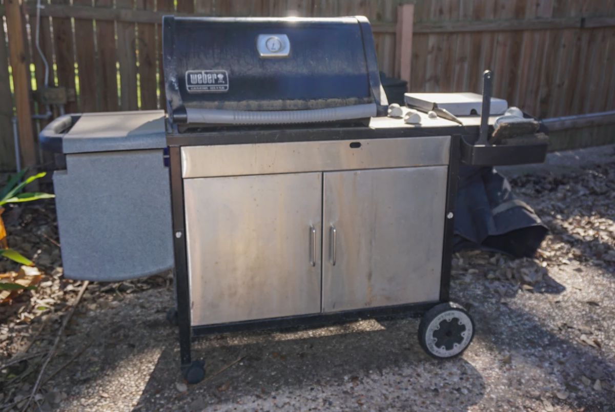 Oakwood Estate Sale in New Braunfels, TX starts on 1/4/2024