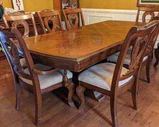 Dining Room Table 