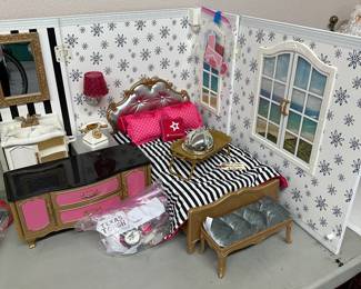 American Girl Grand Hotel with all Accessories