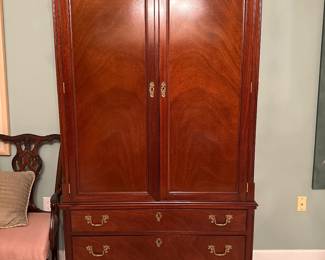 39 1/2 x 79 x 22 kindel