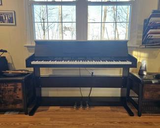 Dimensions:
57 x 24 x 13 inches
Features:
-Fully assembled
-Full 88 keys
-3 pedals
-360 different sounds
-Record yourself
-80 demo songs
-Seat included