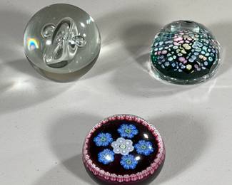 (3PC) ART GLASS PAPERWEIGHTS | h. 3.25 in (largest)
