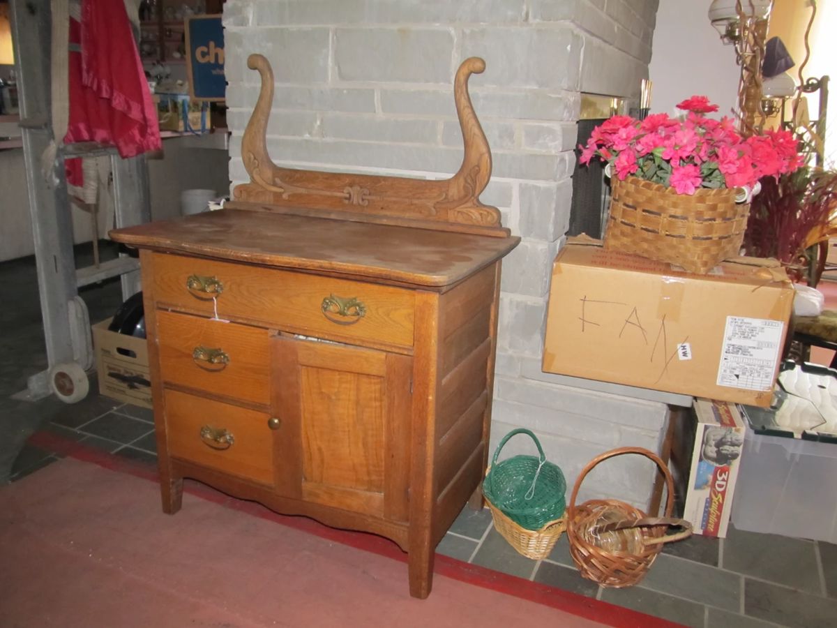 Antique wash stand