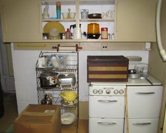 2 old stoves one gas 1 electric