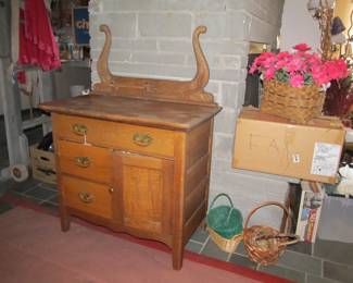 Antique wash stand