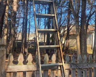 Aluminum AllAmerican Ladder  20 Pro 