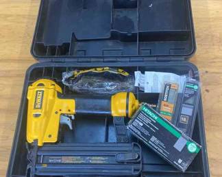 DeWalt 18 Brad Nailer