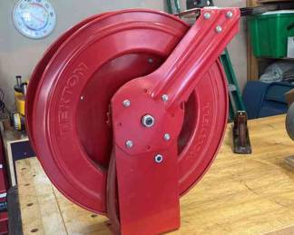 Tekton Retractable Air Hose