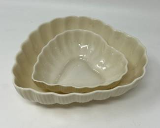 Lot 224 | Belleek Ireland Nesting Heart Bowls China