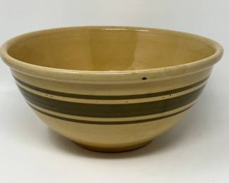 Lot 257 | Antique Yellow Ware Batter Bowl Mixing