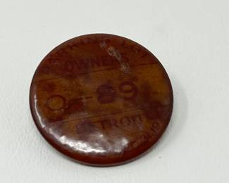 Lot 382 | Detroit Parking Lot Owners Badge