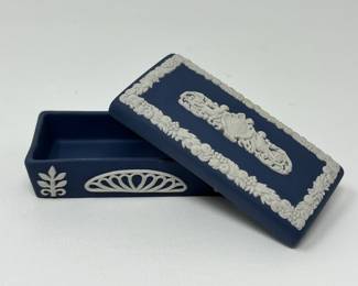 Lot 206 | Harrods Exclusive Wedgwood Jasperware Box
