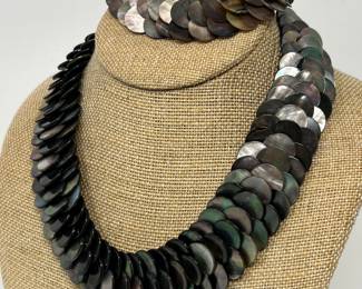 Lot 402 | Abalone Disc Necklace & Bracelet Jewelry Set MOP