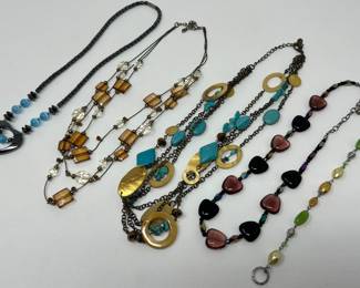 Lot 396 | Costume Jewelry Necklaces Necklace