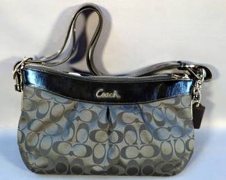 Coach Shoulder Bags With Adjustable Straps, No.C1220-F15511, No.E0820-F12601, Handbag, And More, Total Qty 5