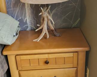Night stand & lamp