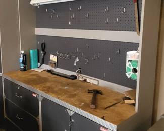Tool bench