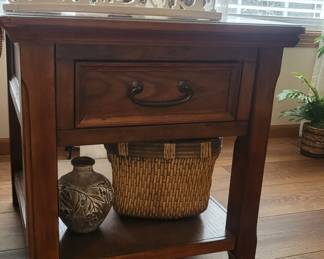End table