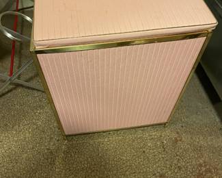 . . . vintage hamper