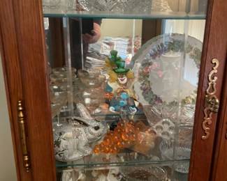 . . . more glass grapes and clown along with glassware