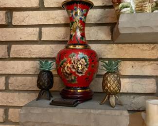 . . . vase and pineapples
