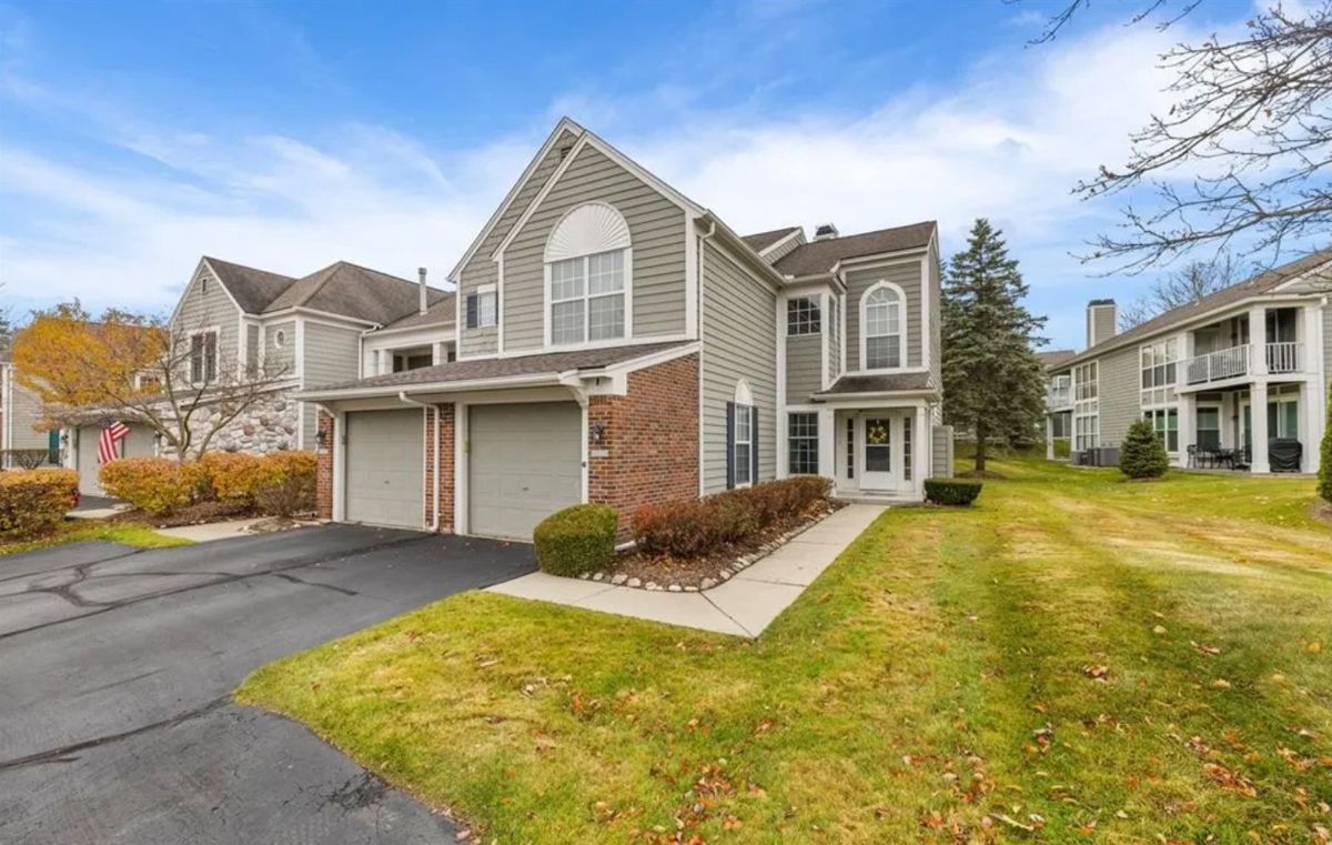 Beautiful Bloomfield Hills Estate Sale In... starts on 1/12/2024