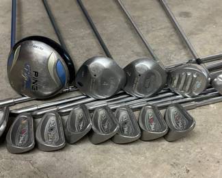 Set of Ping Clubs