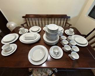White Porcelain Dish Set