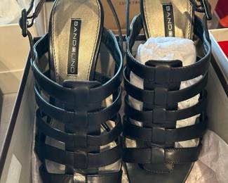 Bandolino Black Leather High Heeled Sandals