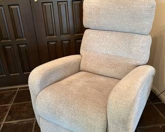 Beige Electric Recliner (1 of 2)