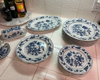 Blue and White Dish Set 